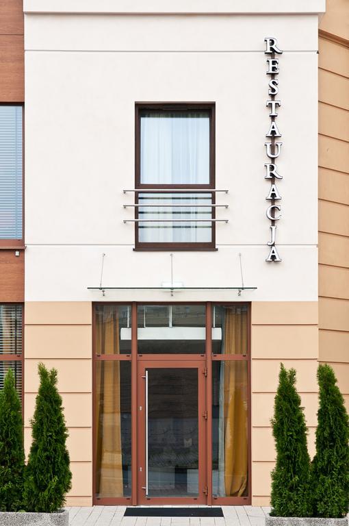 Hotel Piano Lublin Bagian luar foto